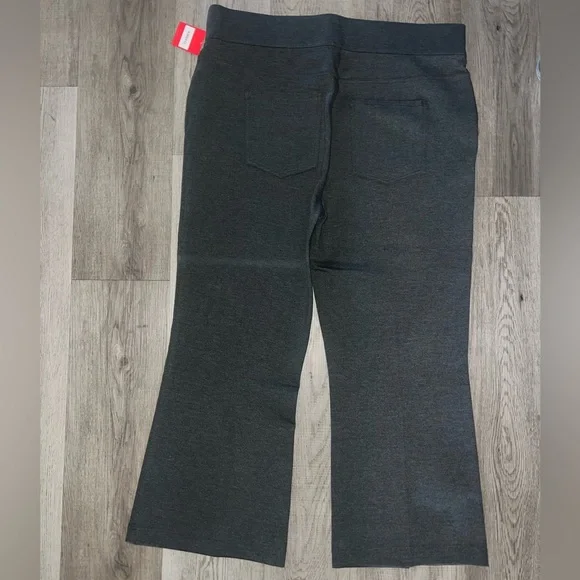 NWT SPANX Women's Dark Gray Flare Pants - Picture 2 of 6